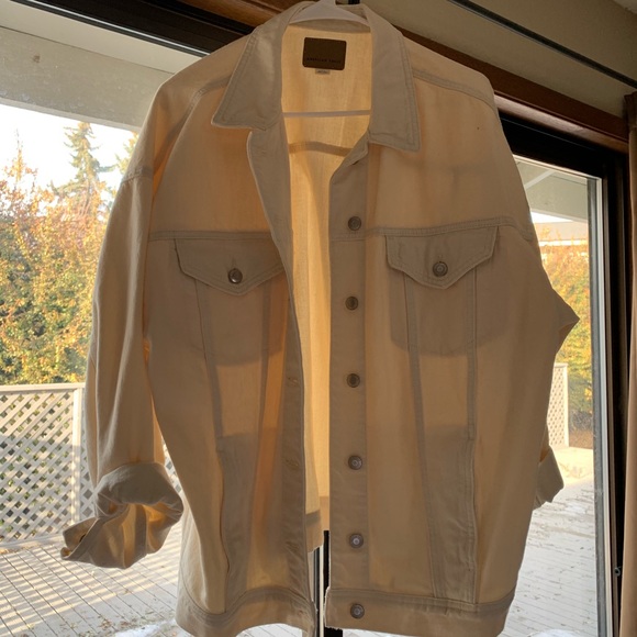 American Eagle Boyfriend Denim Jacket - Picture 4 of 4